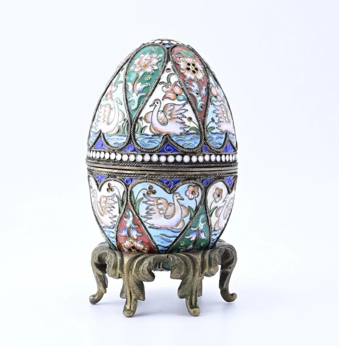 Extremely Gorgeous Russian Enamel Egg With Fabulous Swans