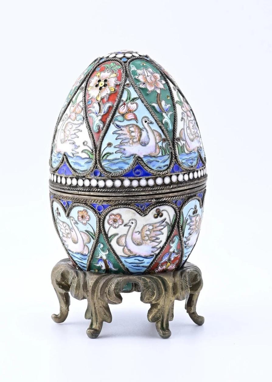 Extremely Gorgeous Russian Enamel Egg With Fabulous Swans