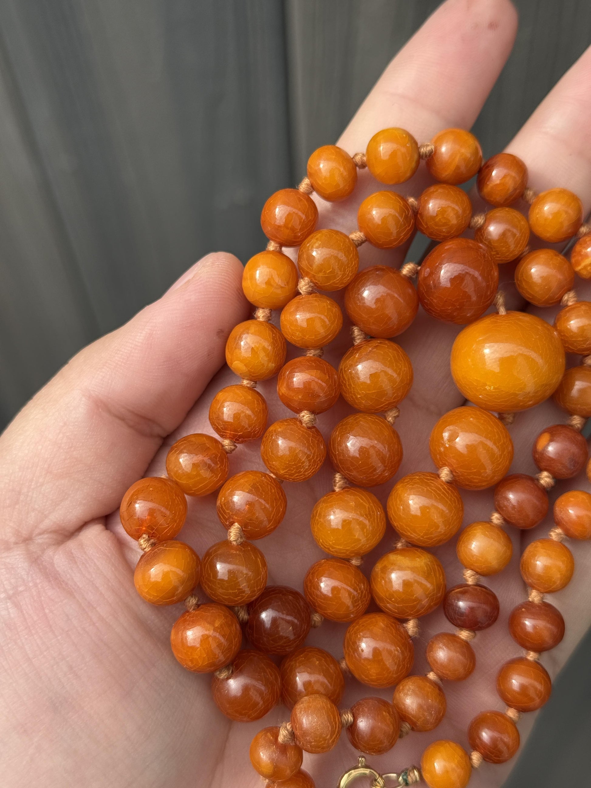 Fabulous Antique Amber Beaded Necklace Round Beads 38.65 Grams