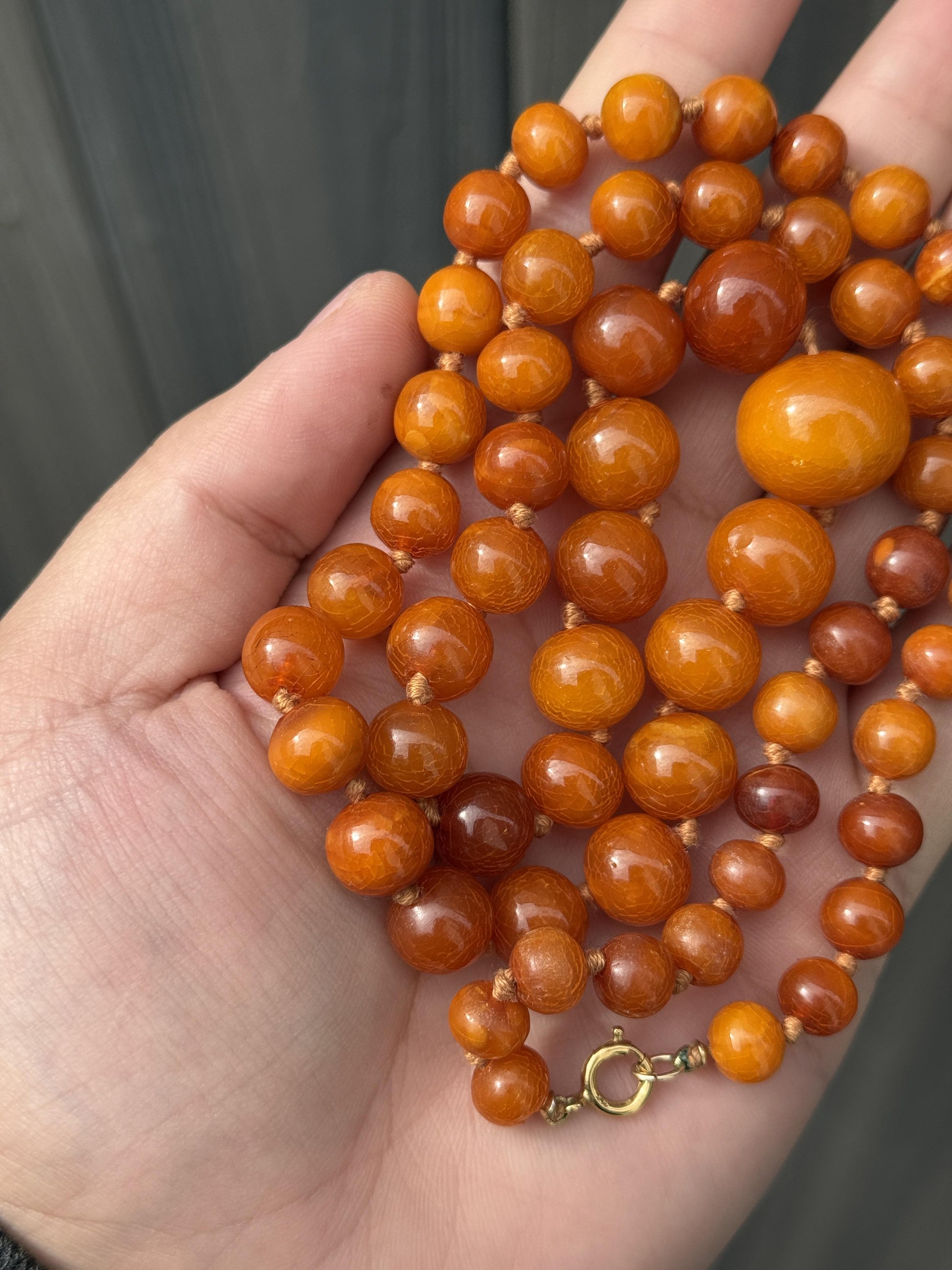 Fabulous Antique Amber Beaded Necklace Round Beads 38.65 Grams