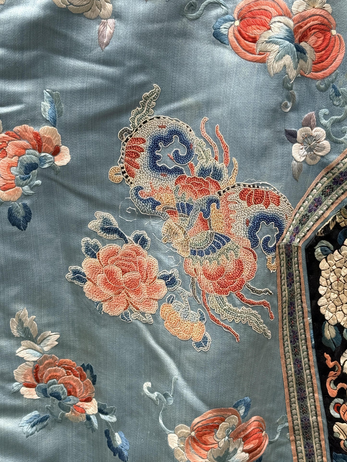 Qing Dynasty Blue Silk Embroidered Robe Peking Knot Details