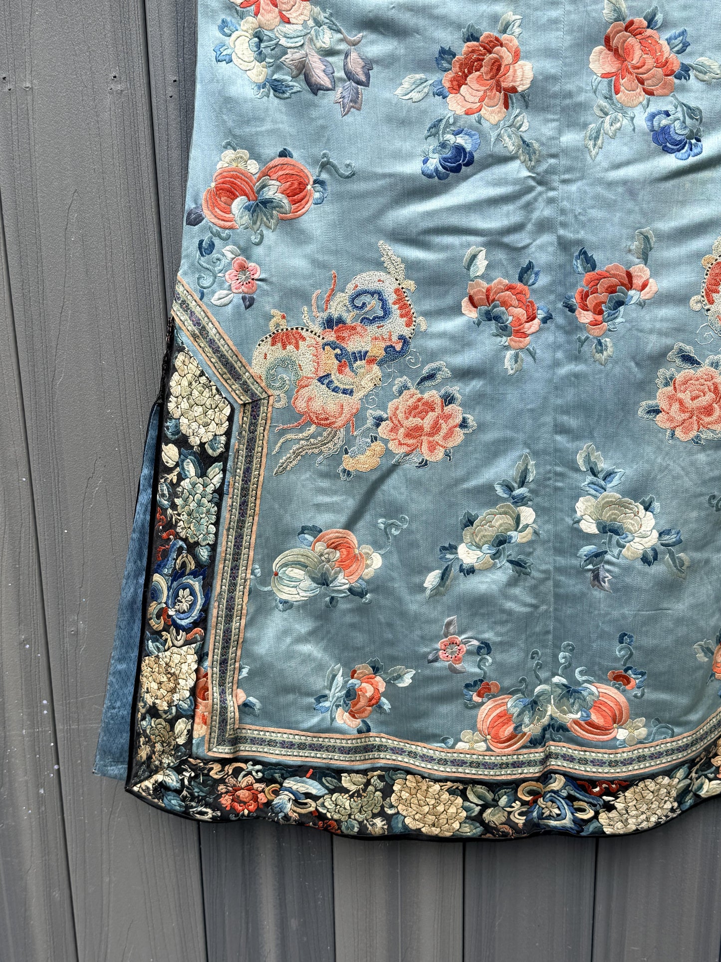 Qing Dynasty Blue Silk Embroidered Robe Peking Knot Details