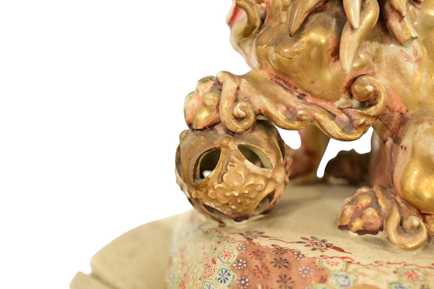 Massive Japanese Meiji Satsuma Temple Jar with ShiShi Lion Finial – Hand-Painted