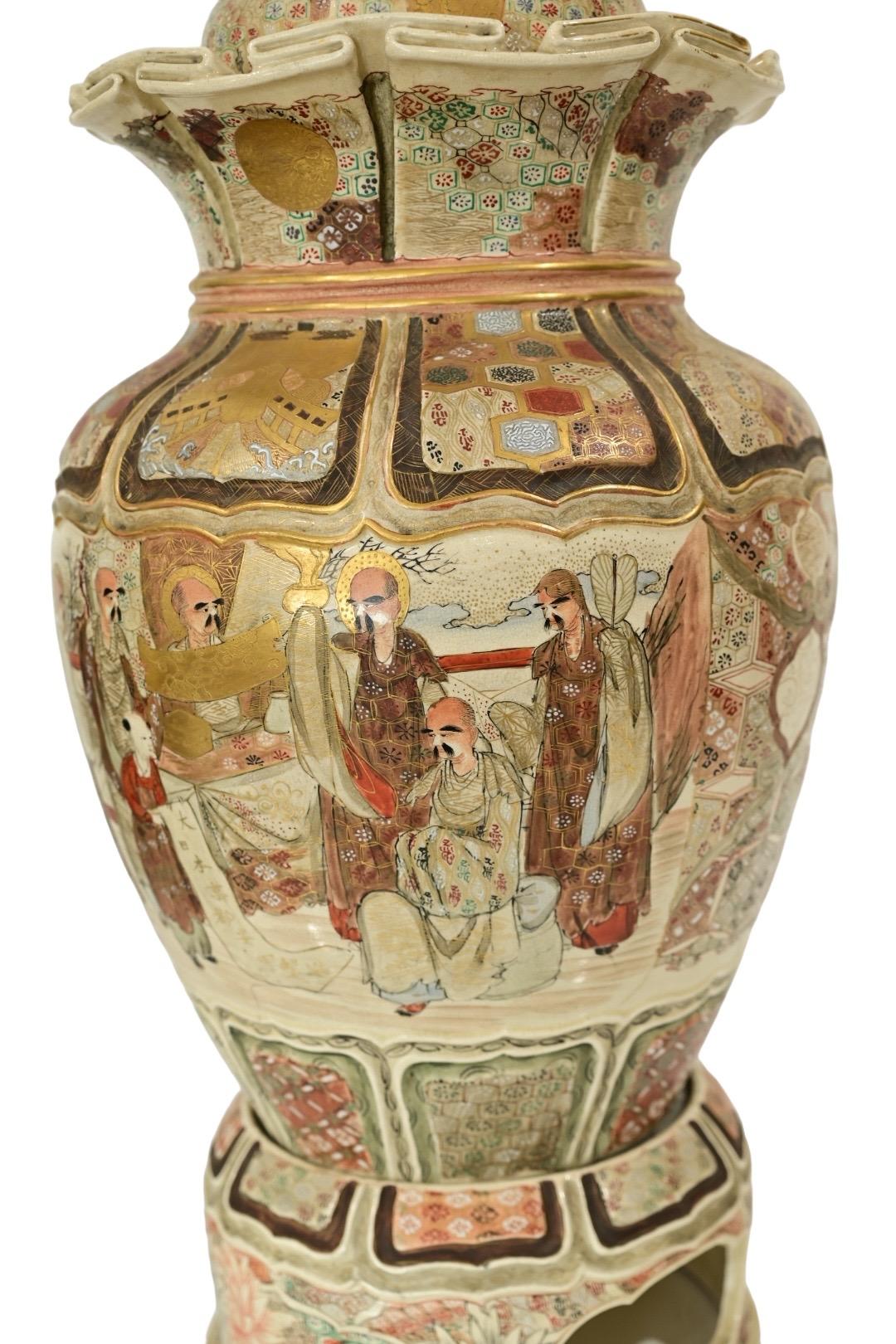 Massive Japanese Meiji Satsuma Temple Jar with ShiShi Lion Finial – Hand-Painted