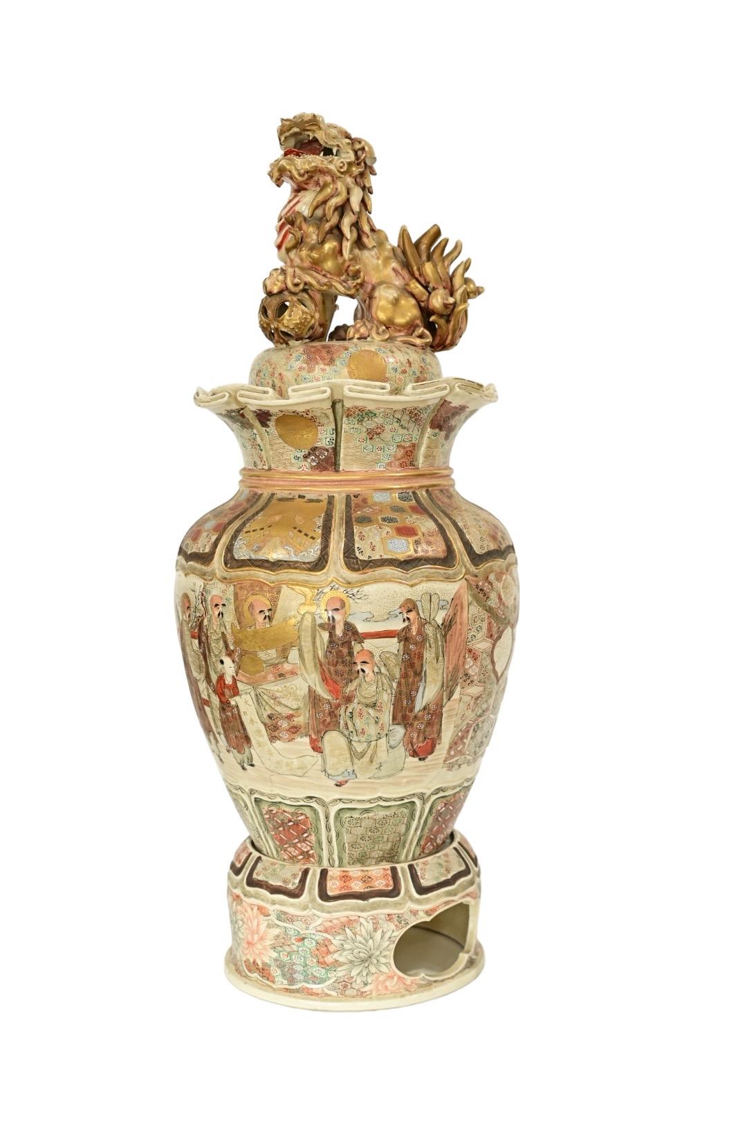 Massive Japanese Meiji Satsuma Temple Jar with ShiShi Lion Finial – Hand-Painted