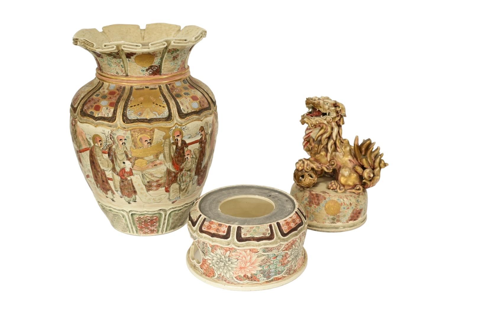 Massive Japanese Meiji Satsuma Temple Jar with ShiShi Lion Finial – Hand-Painted