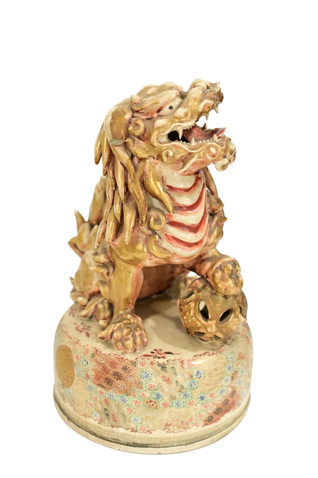 Massive Japanese Meiji Satsuma Temple Jar with ShiShi Lion Finial – Hand-Painted
