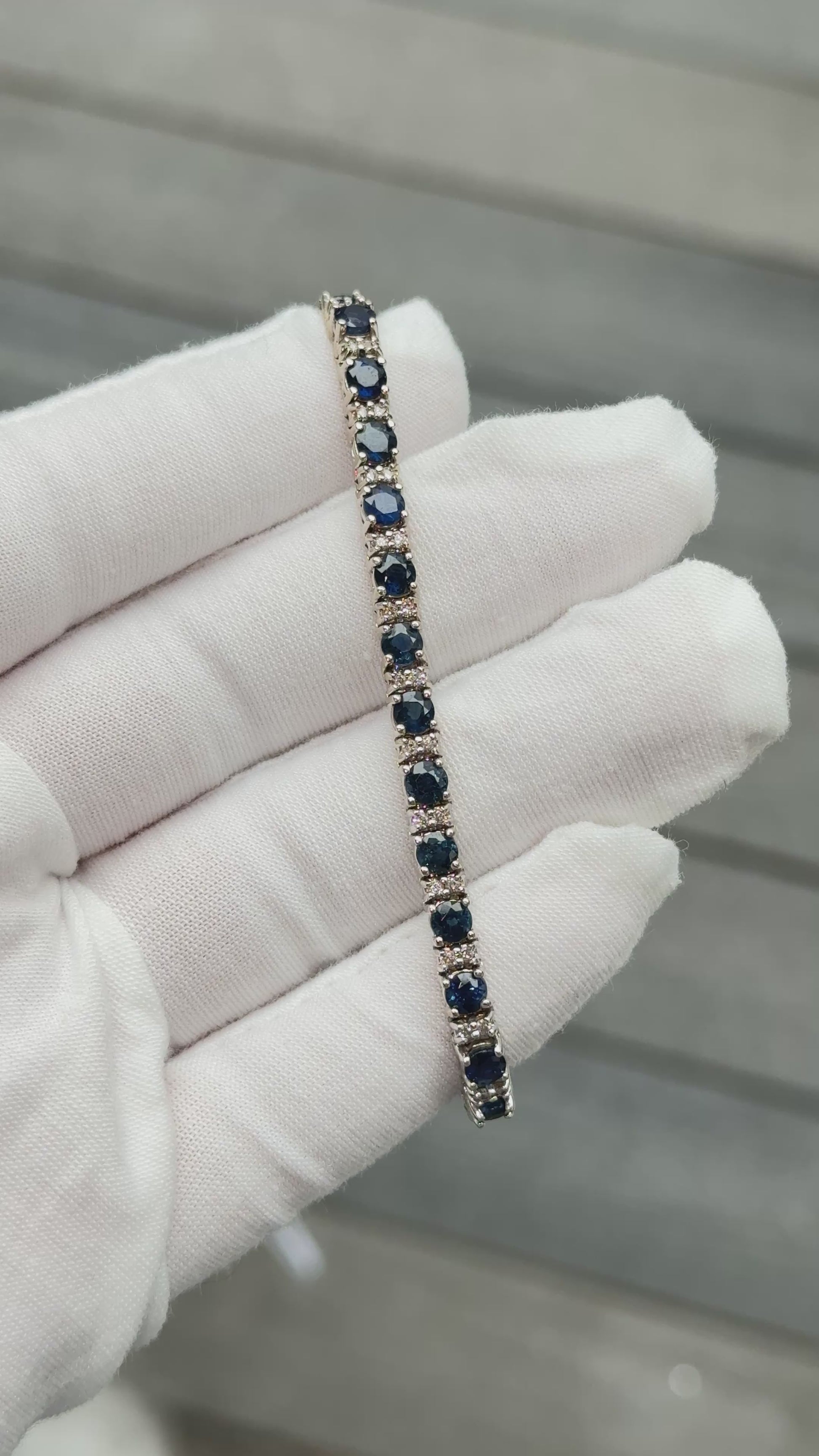 IGI Certified 14K White Gold Sapphire & Diamond Tennis Bracelet 9.10 CTW 7”