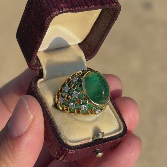 Exquisite 7.12ct Emerald & Diamond Cabochon Ring GIA Certified 18K Yellow Gold