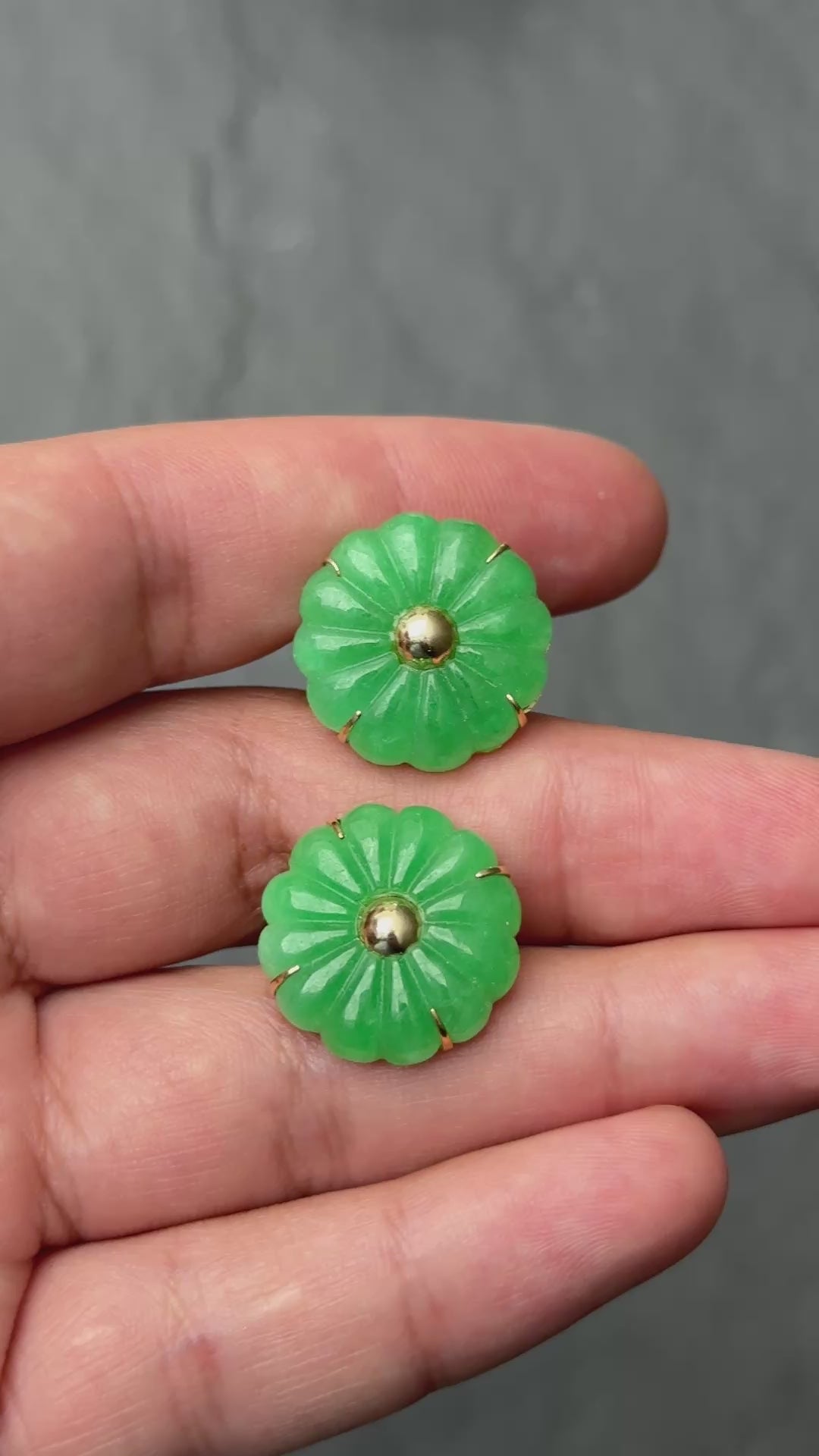 14K Yellow Gold Natural Jade Jadeite Earrings 6.4 DWT IGI Certified