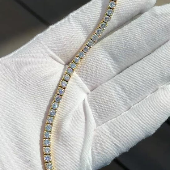 Black, Starr & Frost 8.80ctw Diamond Tennis Bracelet in 18K Yellow Gold