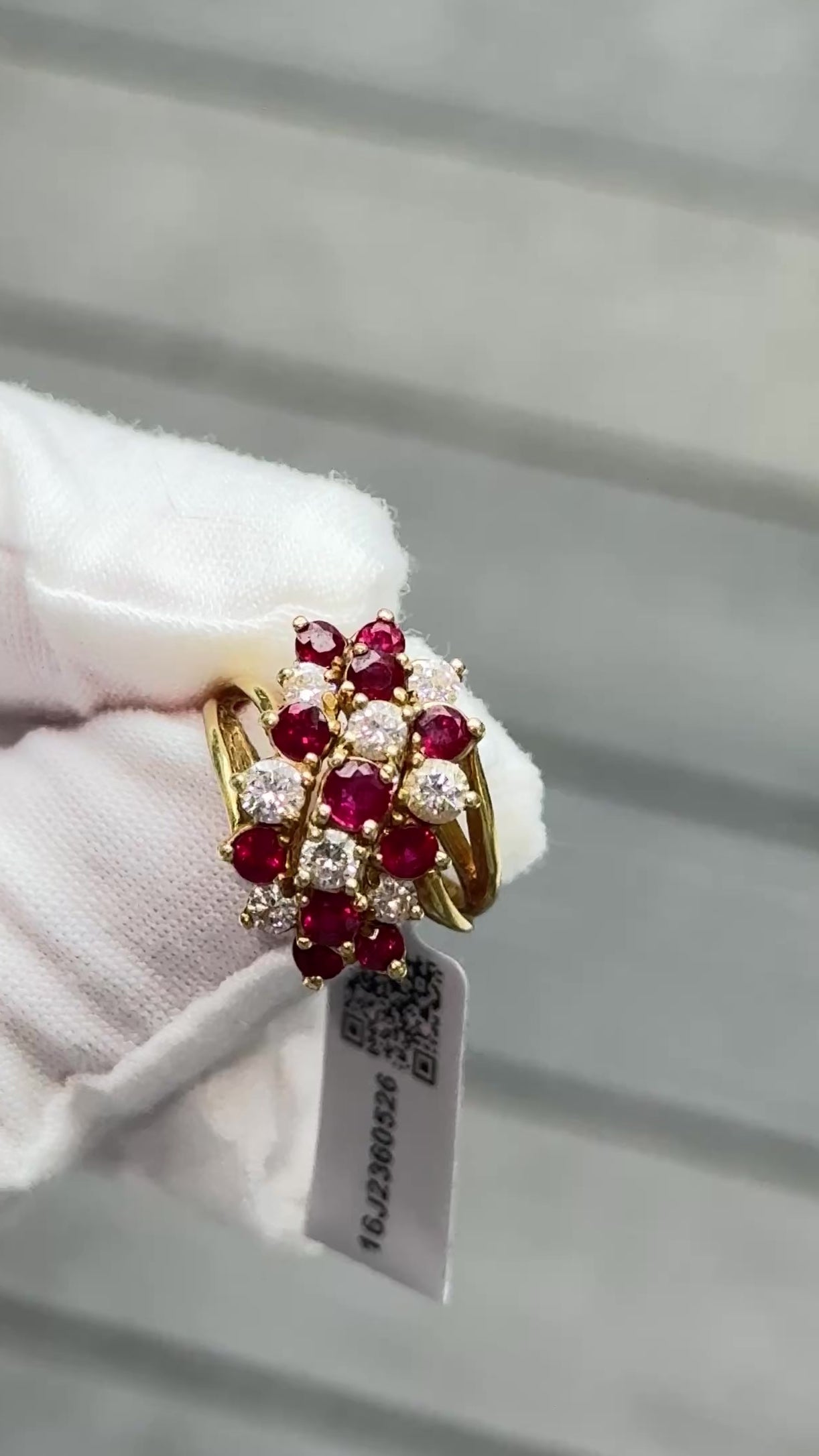 IGI Certified Vintage 18K Gold Ruby & Diamond Cluster Ring 2.60 CTW Size 6
