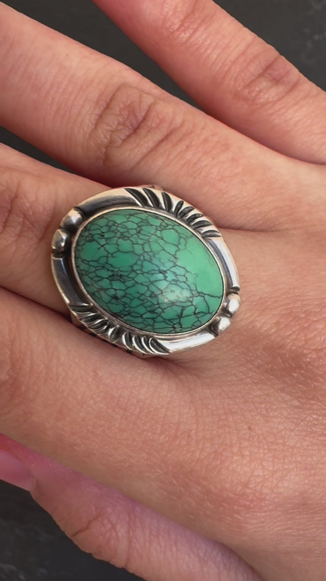 Outstanding American Indian Navajo Men’s Ring Fabulous Turquoise Circle JW