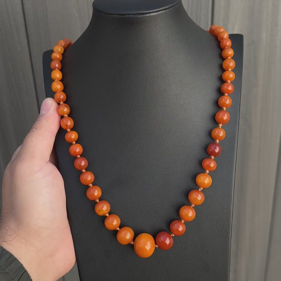 Fabulous Antique Amber Beaded Necklace Round Beads 38.65 Grams