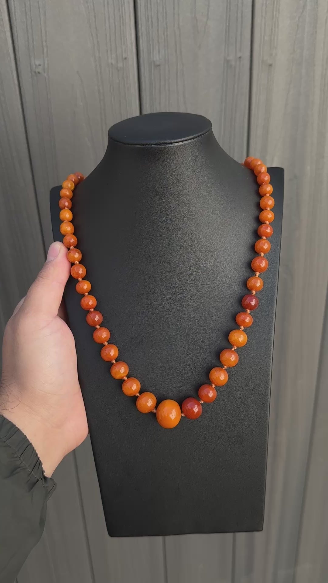 Fabulous Antique Amber Beaded Necklace Round Beads 38.65 Grams