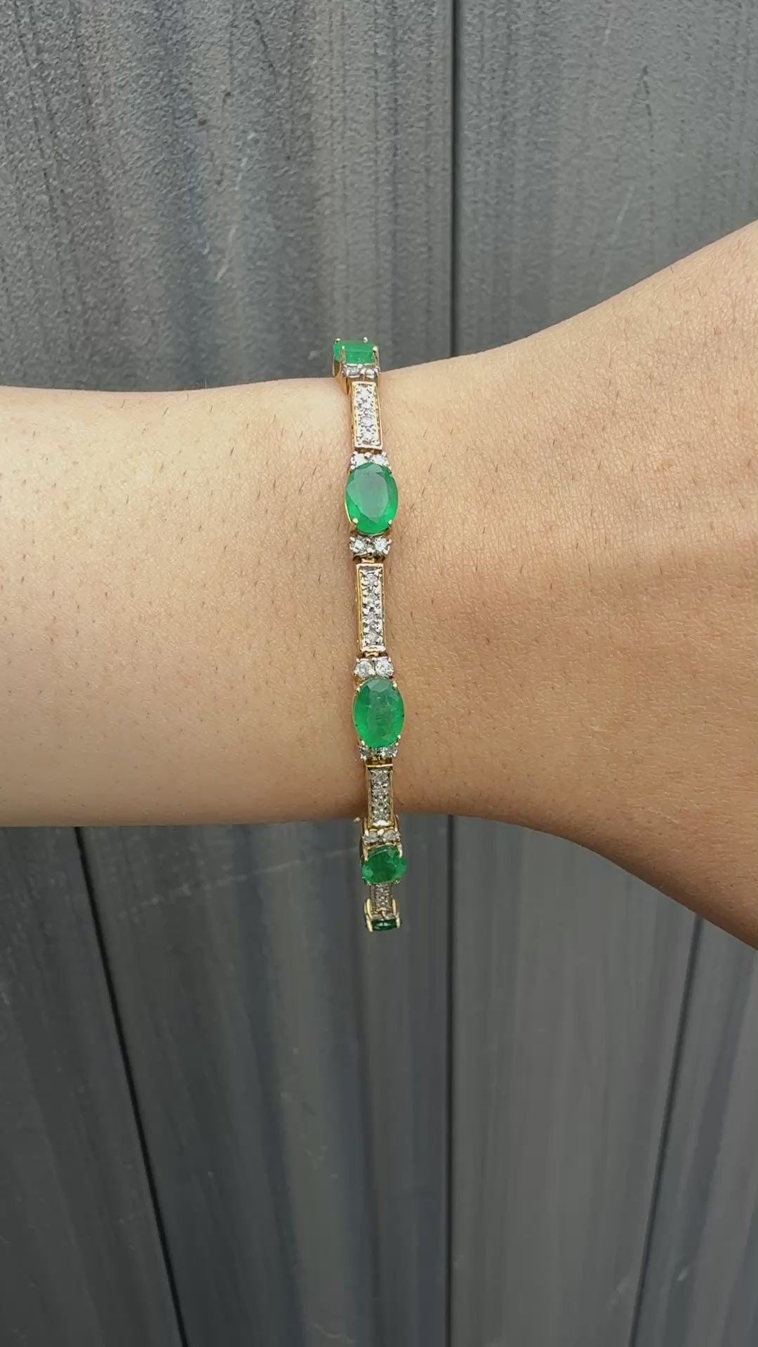 14K Yellow Gold Bracelet 6.03ct Emeralds & 0.93ct Diamond Accents 7 Inches
