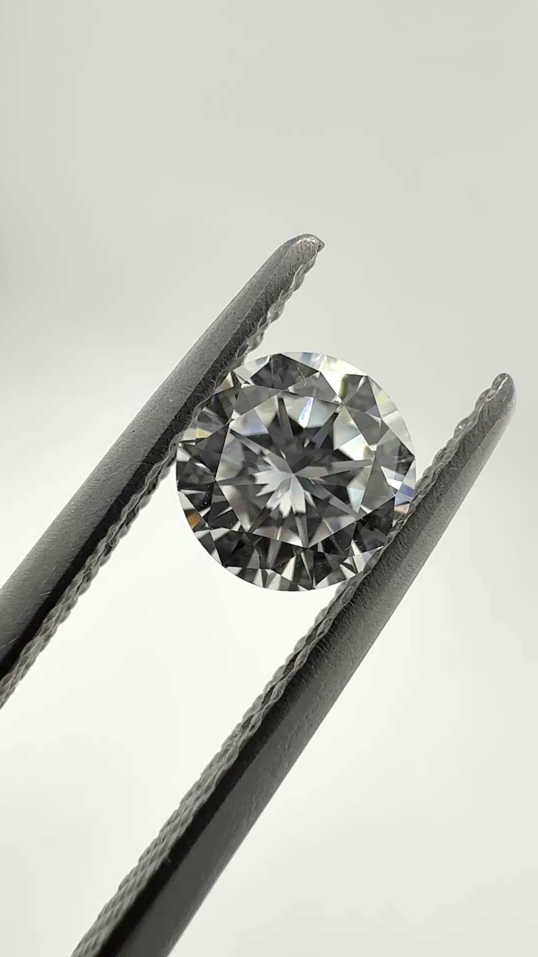 GIA Certified 0.62ct Round Brilliant Diamond | Natural G Color VS2