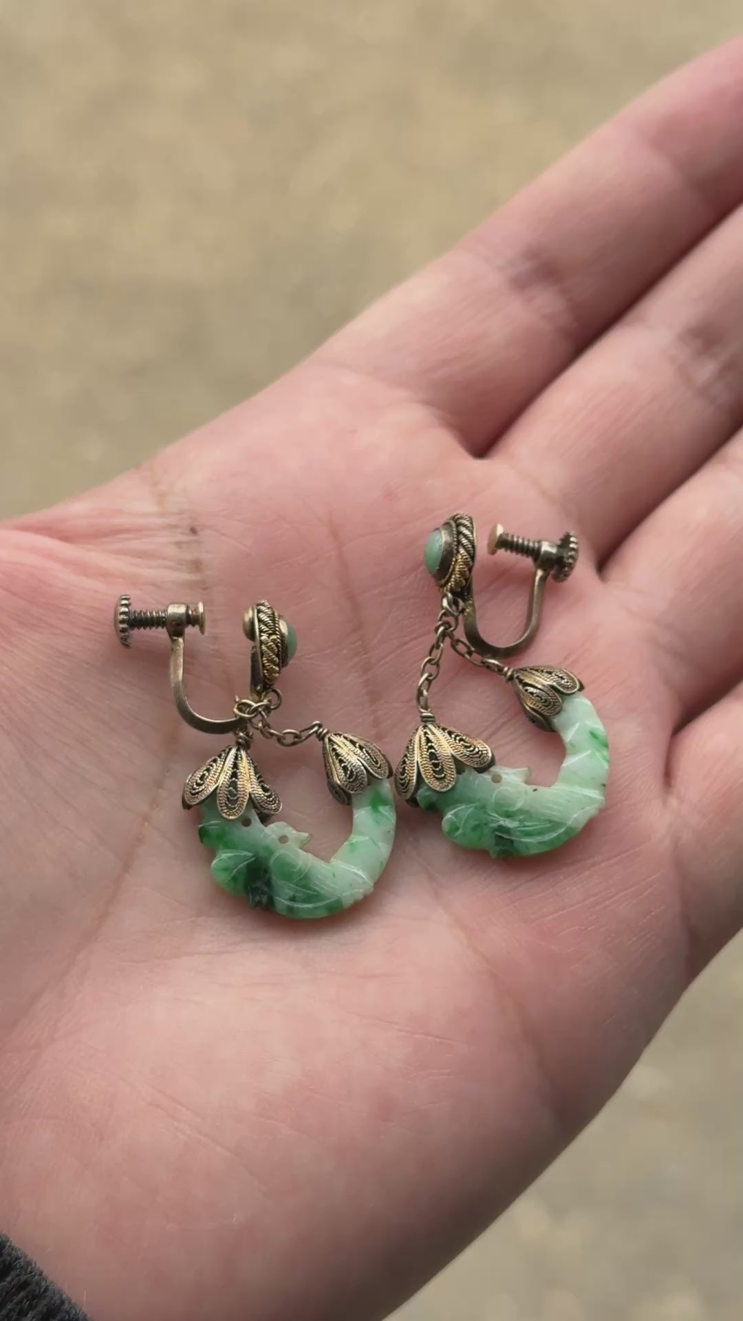 Vintage Carved Jade & Silver Filigree Screw-Back Earrings – 8.66g