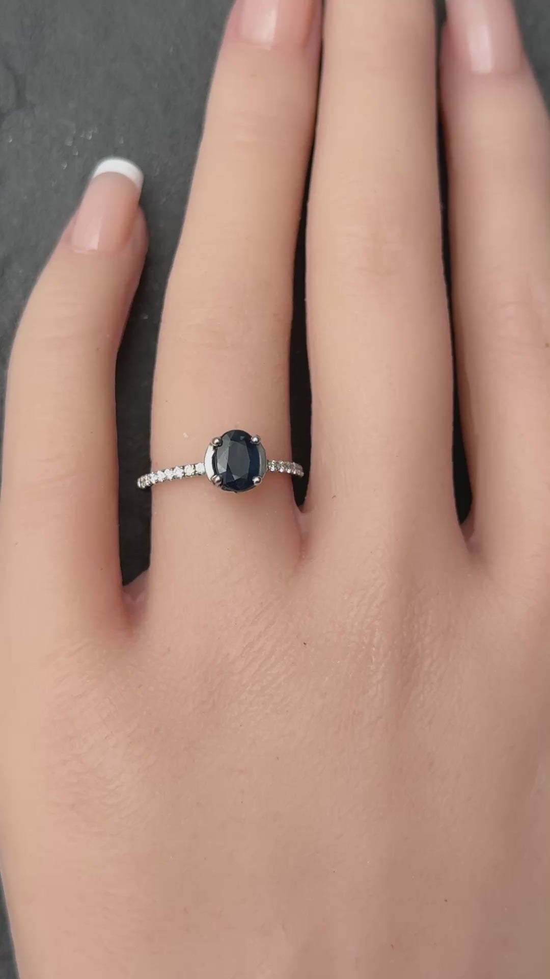 Beautiful 14K White Gold Sapphire & Diamond Ring IGI Certified Ring Size 5.