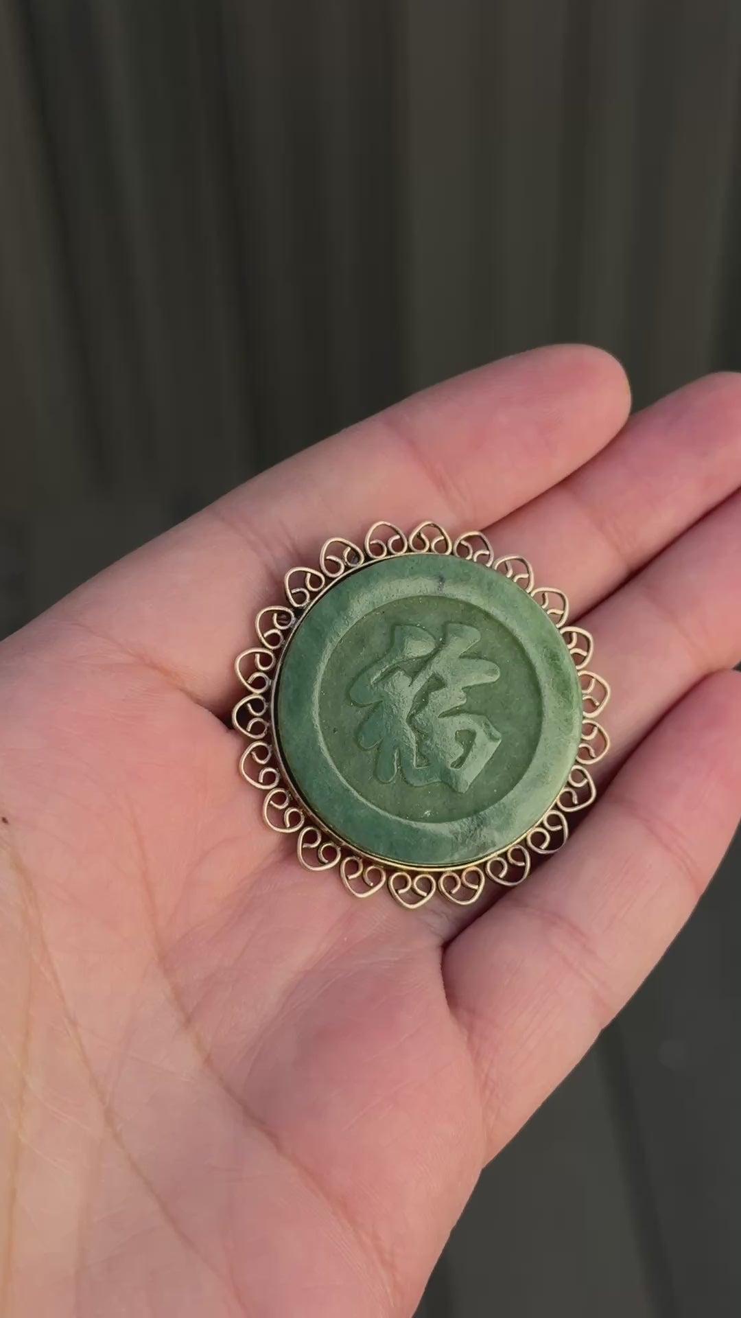 Vintage Green Jade & 14K Gold Filigree Pendant Brooch