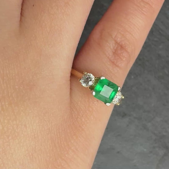 14K Yellow Gold Emerald & Diamond Three-Stone Ring – 0.52ct Vivid Emerald