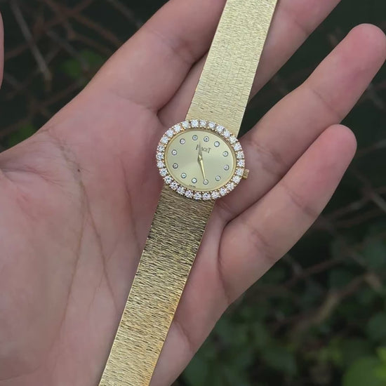 Piaget 18K Yellow Gold Factory Diamond Bezel & Dial Oval Vintage Watch 65.55 Gr.