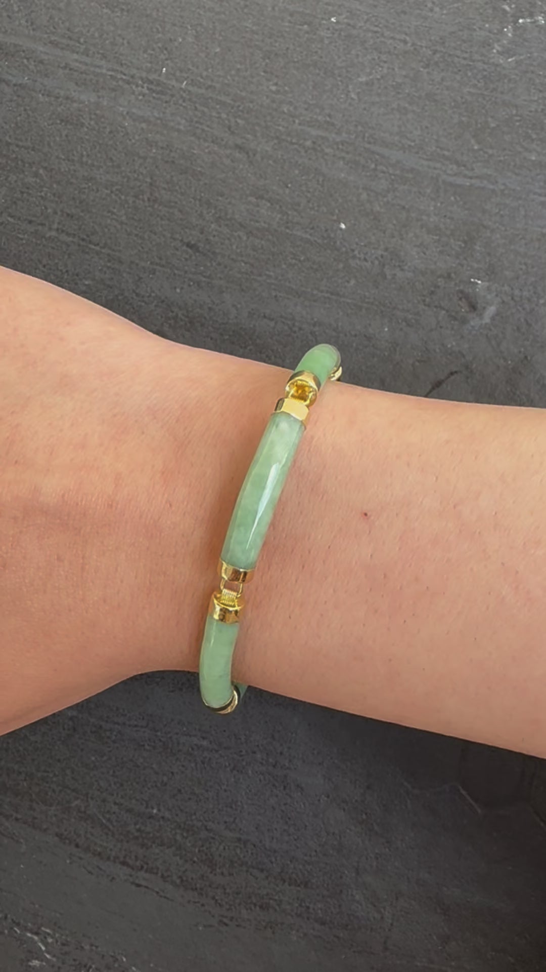 14K Gold & Green Jade Barrel Link Bracelet – 7.25”