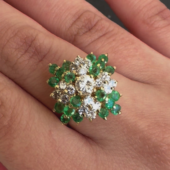 14K Yellow Gold Diamond & Emerald Cluster Ring – 0.89 TCW Ring Size 8.75