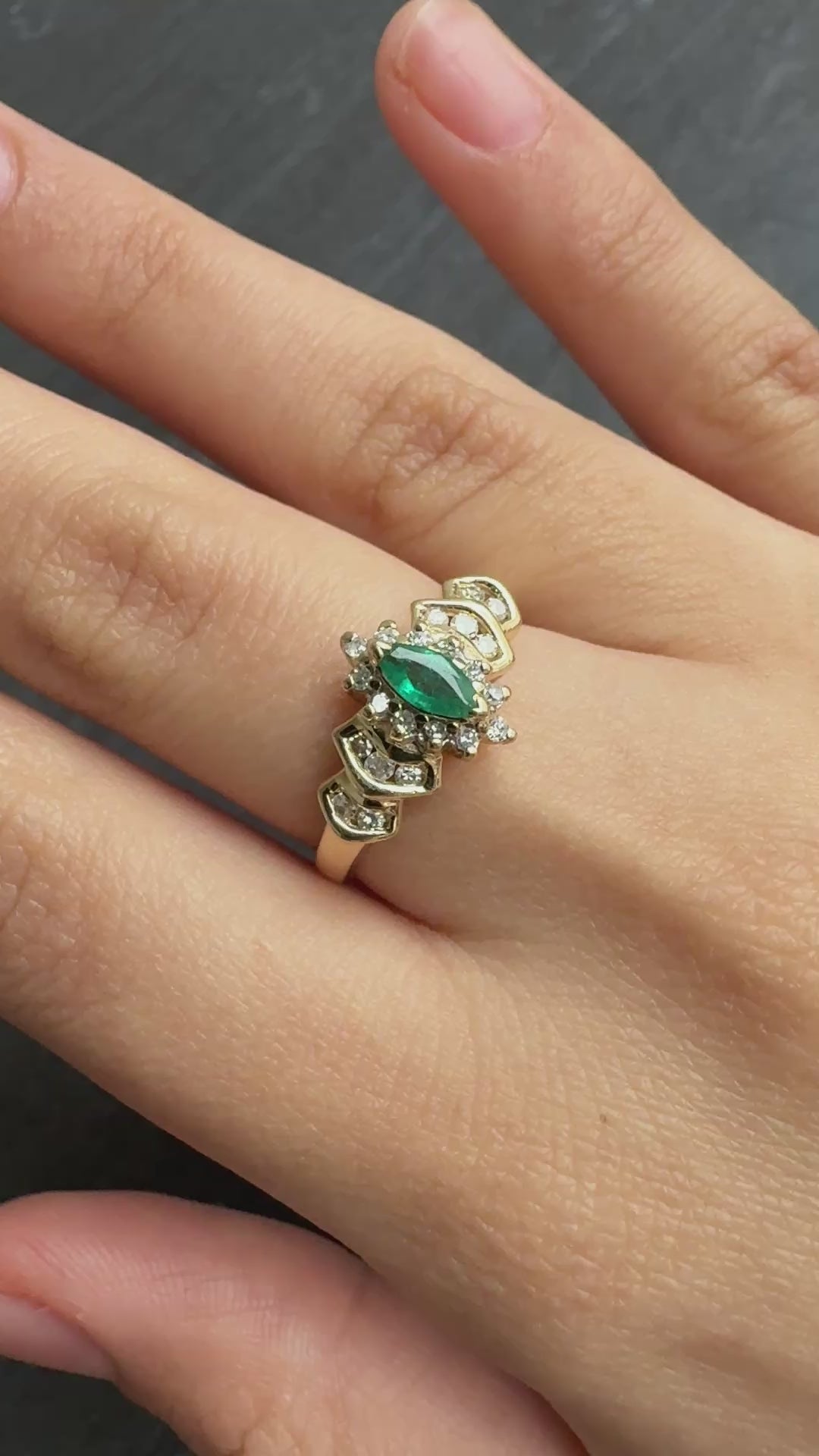 14K Yellow Gold Marquise Emerald & Diamond Ring – 3.21 Grams, Size 7.5
