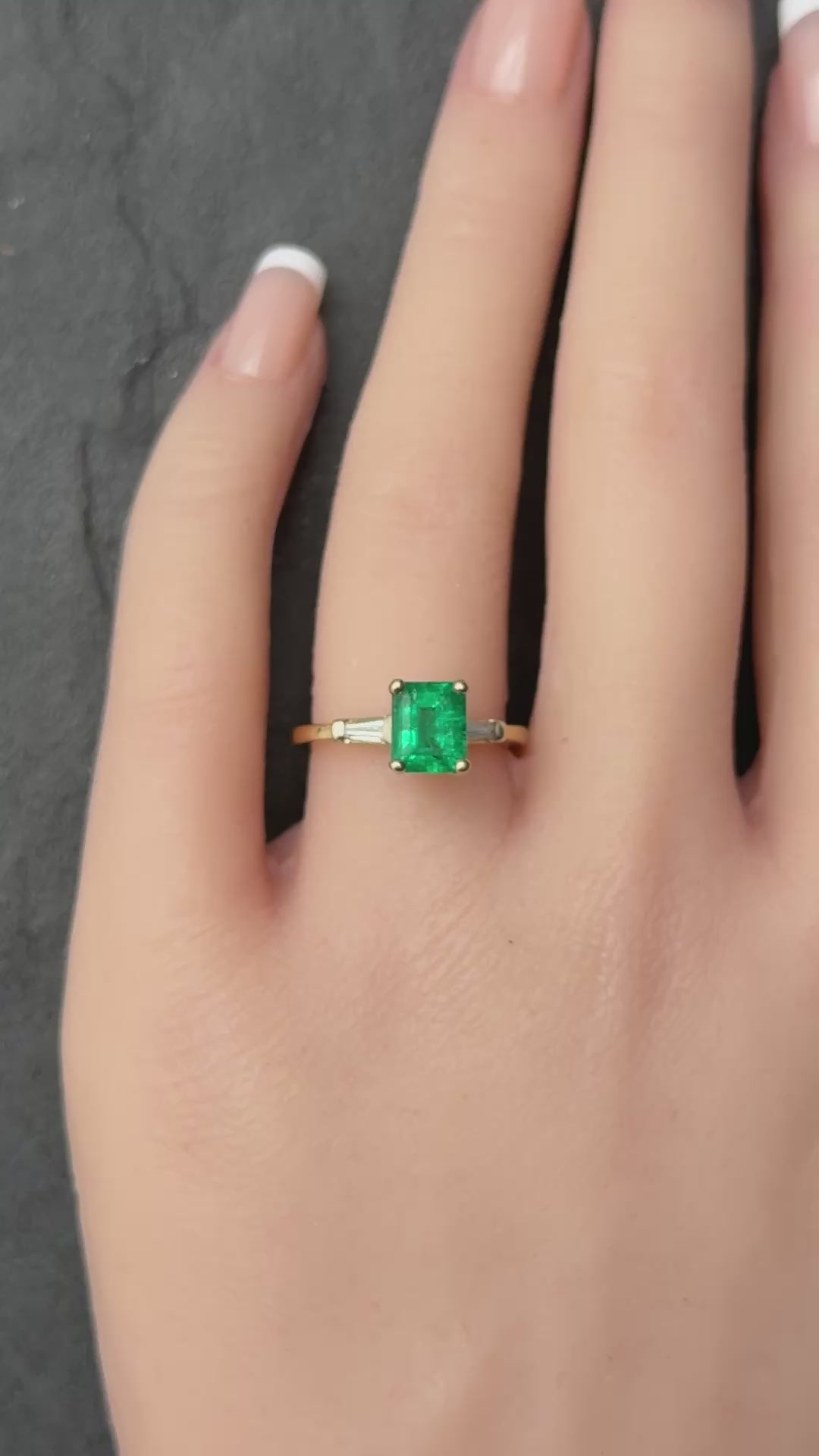 Gorgeous Deep Green Emerald & Diamond Ring IGI Certified Ring Size 6.25