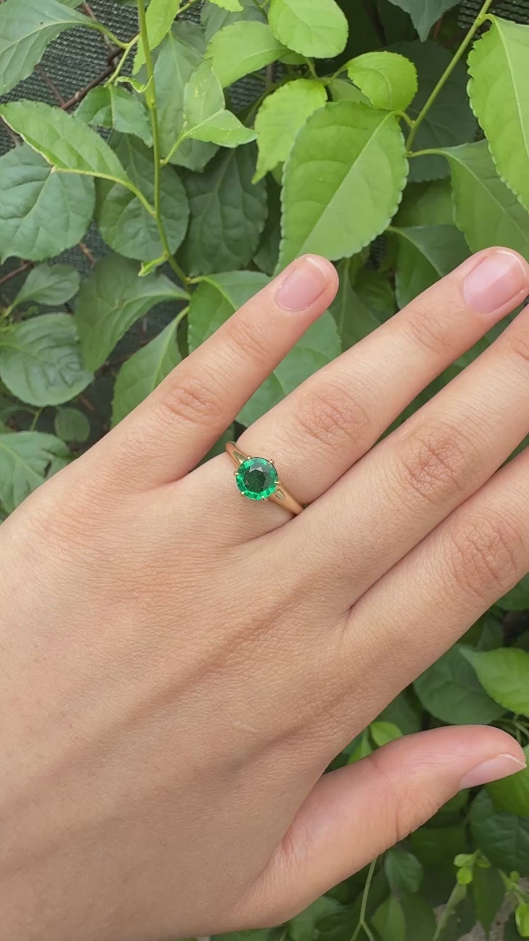 IGI Certified 14K Yellow Gold Ring | Natural Green Gemstone | Size 5.75