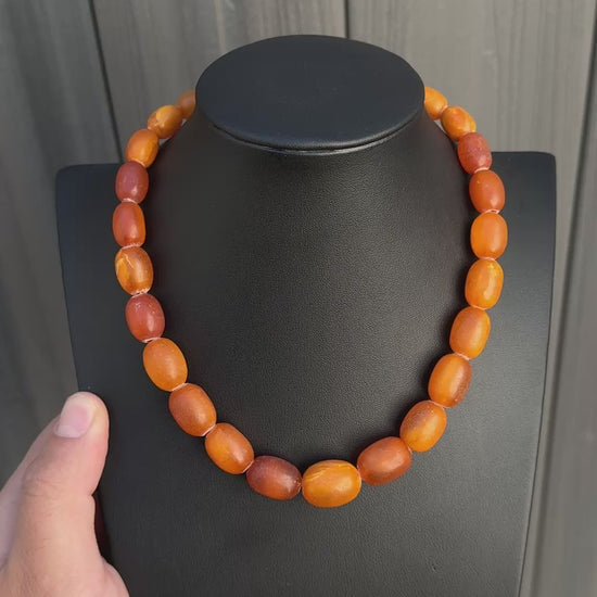 Vintage Baltic Amber Bead Necklace – 16.5”, Graduated Tones 33.52 Grams