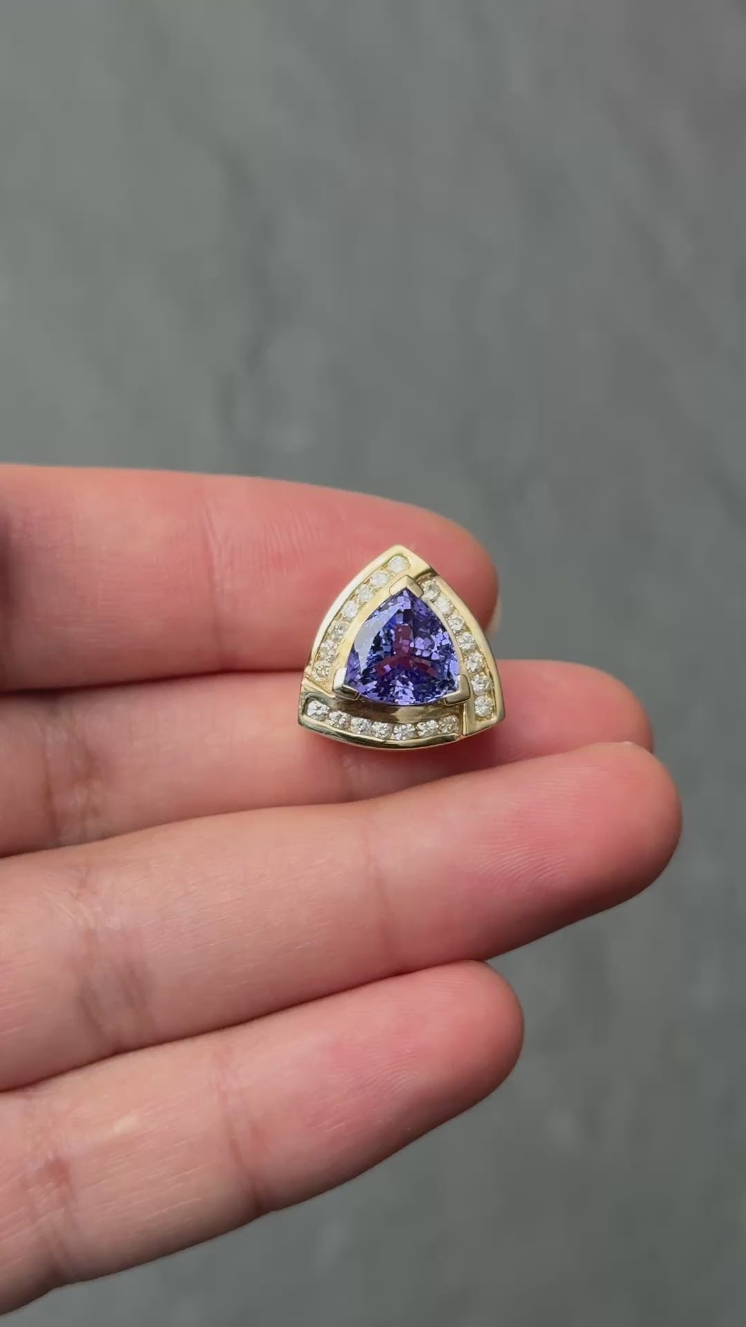 IGI Certified 14K White  Yellow Gold Pendant 5.25ct Amethyst  0.15ct Diamond