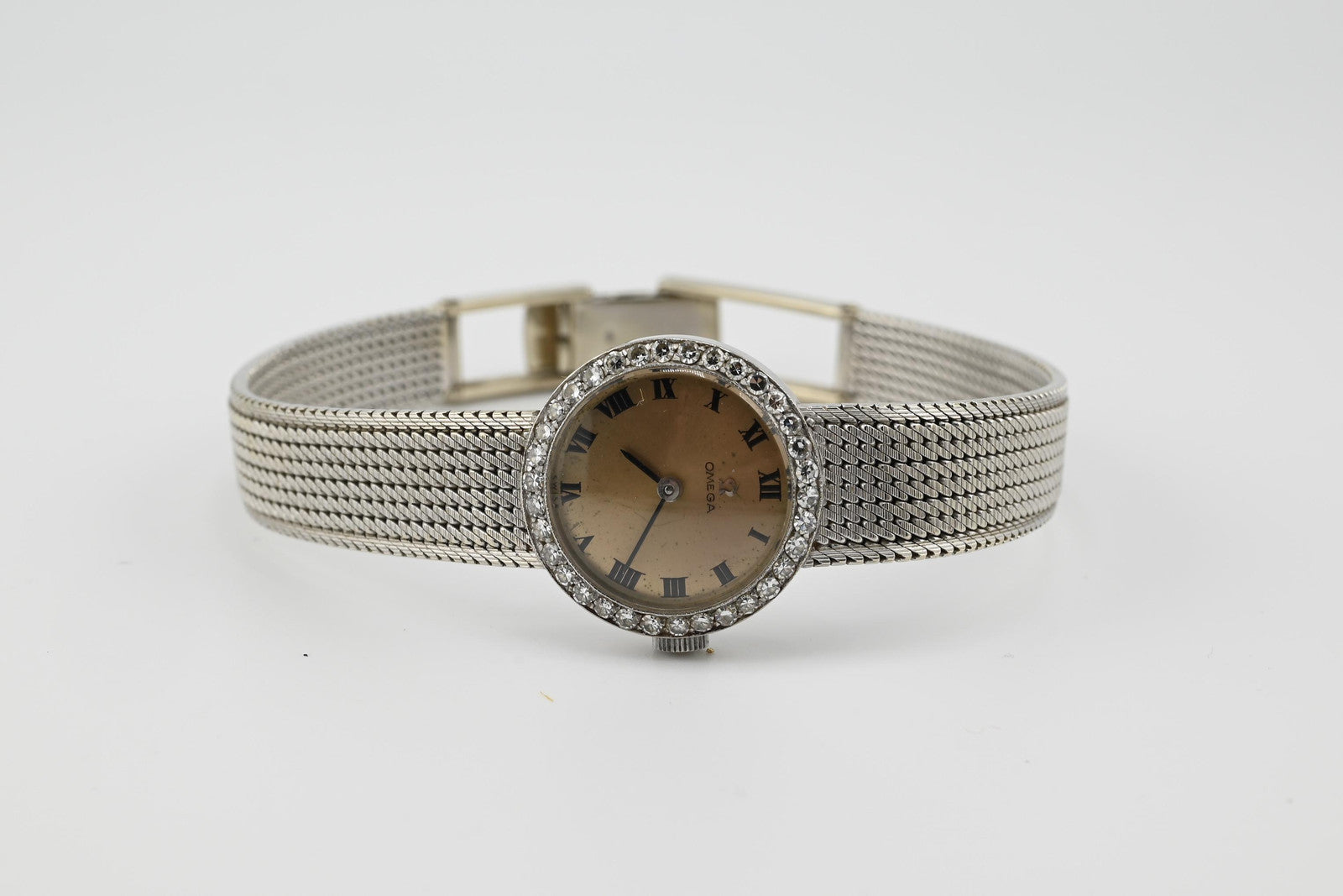 Vintage Omega 18K White Gold Ladies Diamond Dress Watch